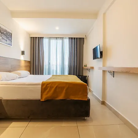 Hotel Tut